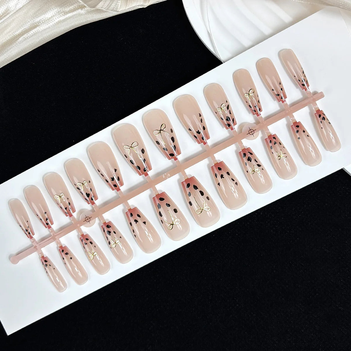 Press-On Nails Peel-And-Press Bow Art 30-Piece