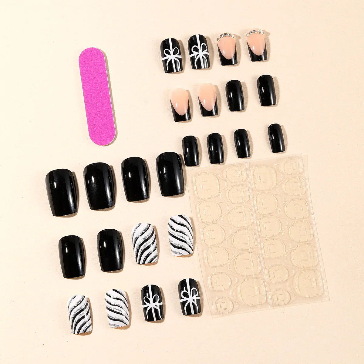 Press-On Nails Pre-Designed Black & White Long Lasting