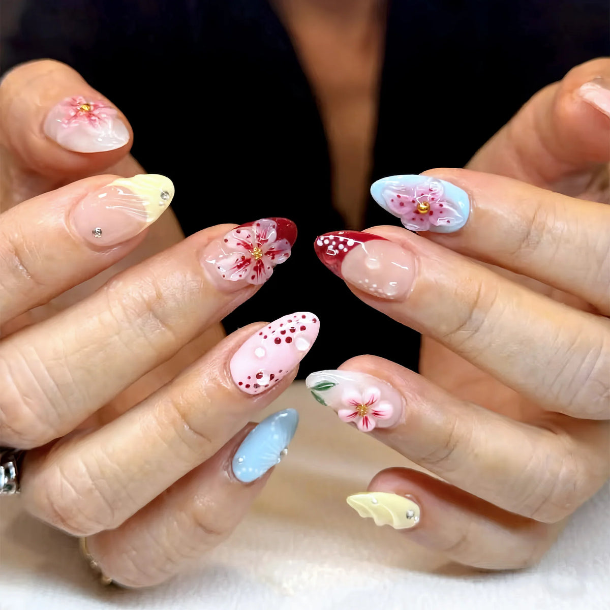 Press-On Nails Self-Adhesive Floral Pastel