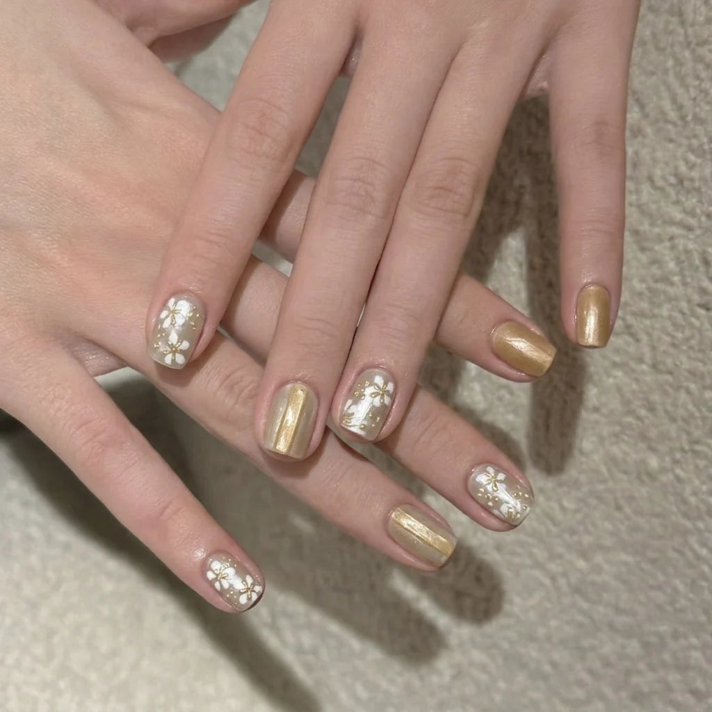 Press-On Nails Set Floral Design Long-Lasting Adhesive & Reusable