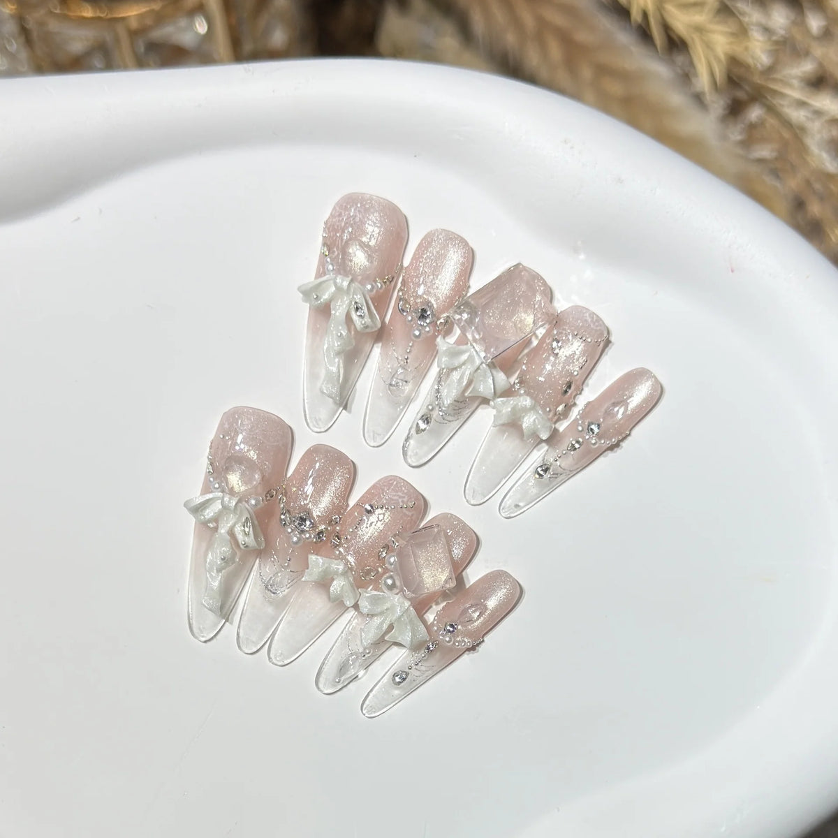 Press-On Nails Set Stiletto Shape Reusable & Easy Application