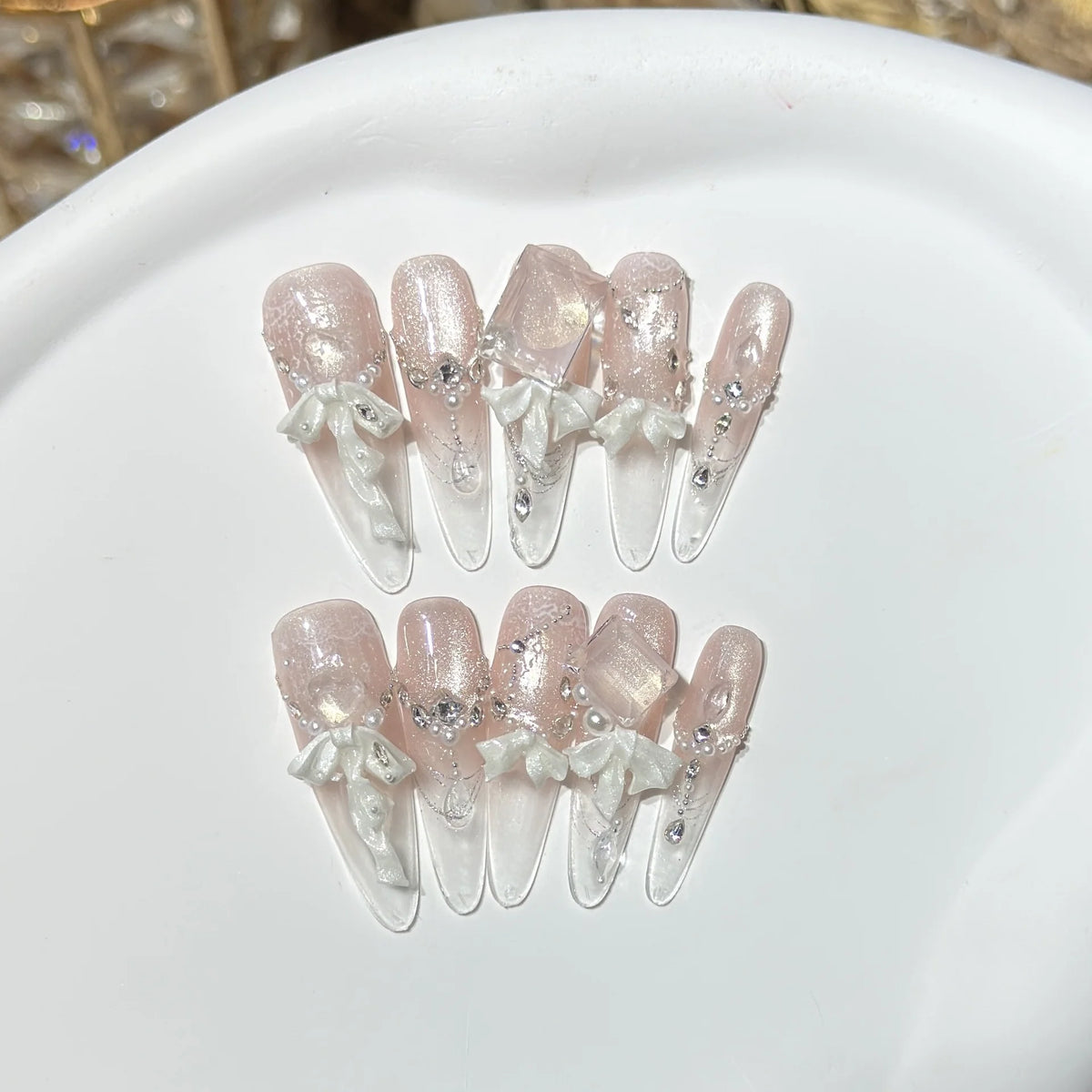 Press-On Nails Set Stiletto Shape Reusable & Easy Application