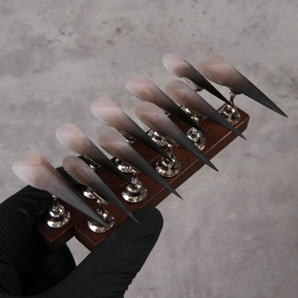 Press-On Nails Sharp Stiletto Tips Reusable