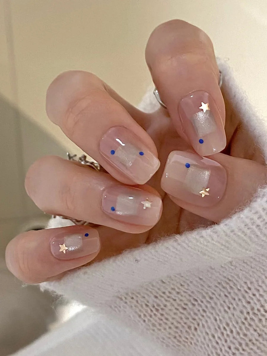 Press-On Nails Star & Dot 30-Piece Adhesive Tabs