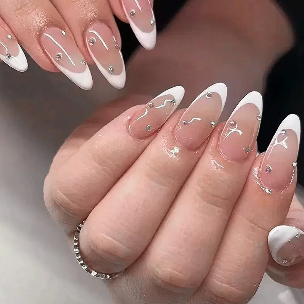 Press-On Nails Stiletto Glitter Gradient Self-Adhesive