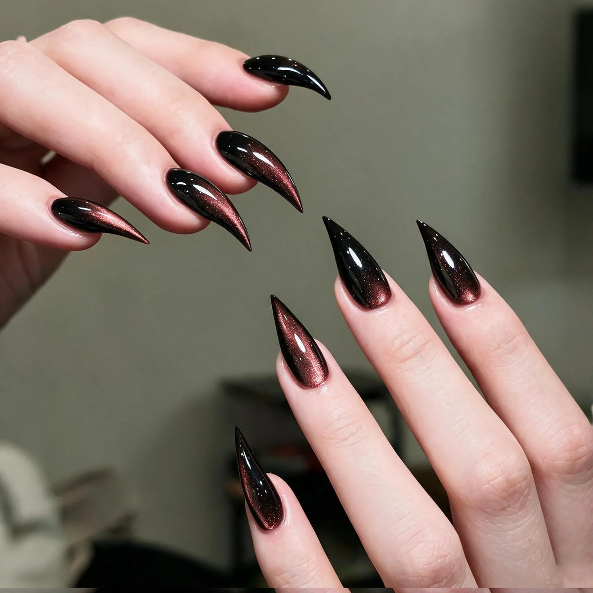 Press-On Nails Stiletto High-Gloss Peel-And-Stick