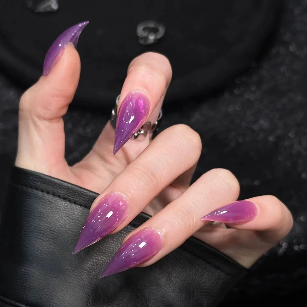 Press-On Nails Stiletto Ombre Short Claw