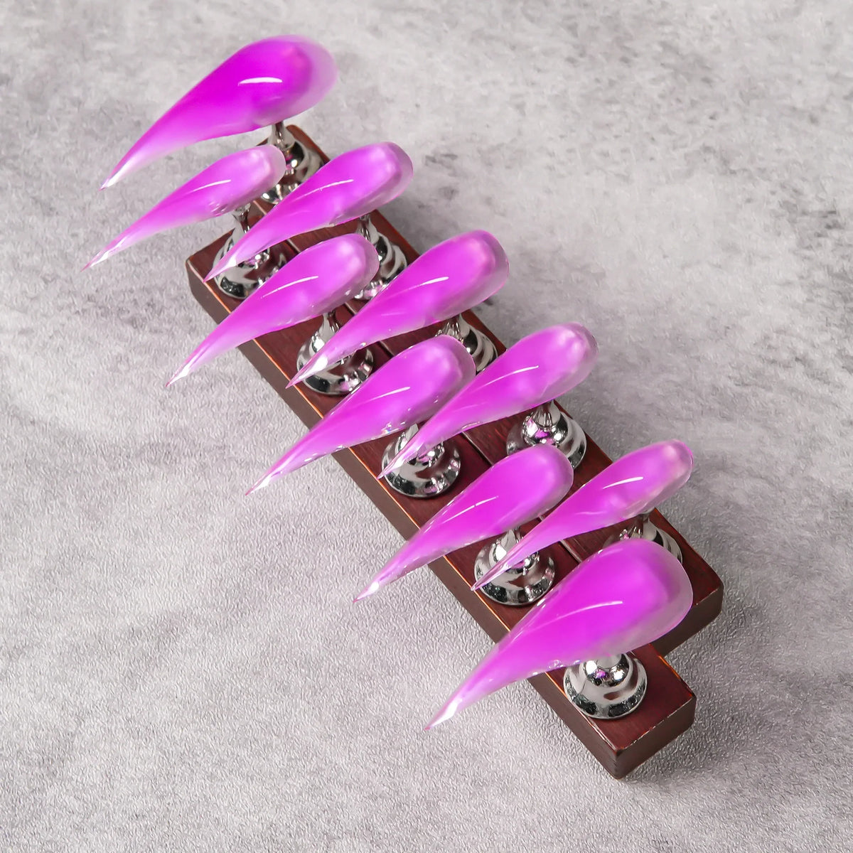 Press-On Nails Stiletto Pointed Glue-Free Comfort Fit