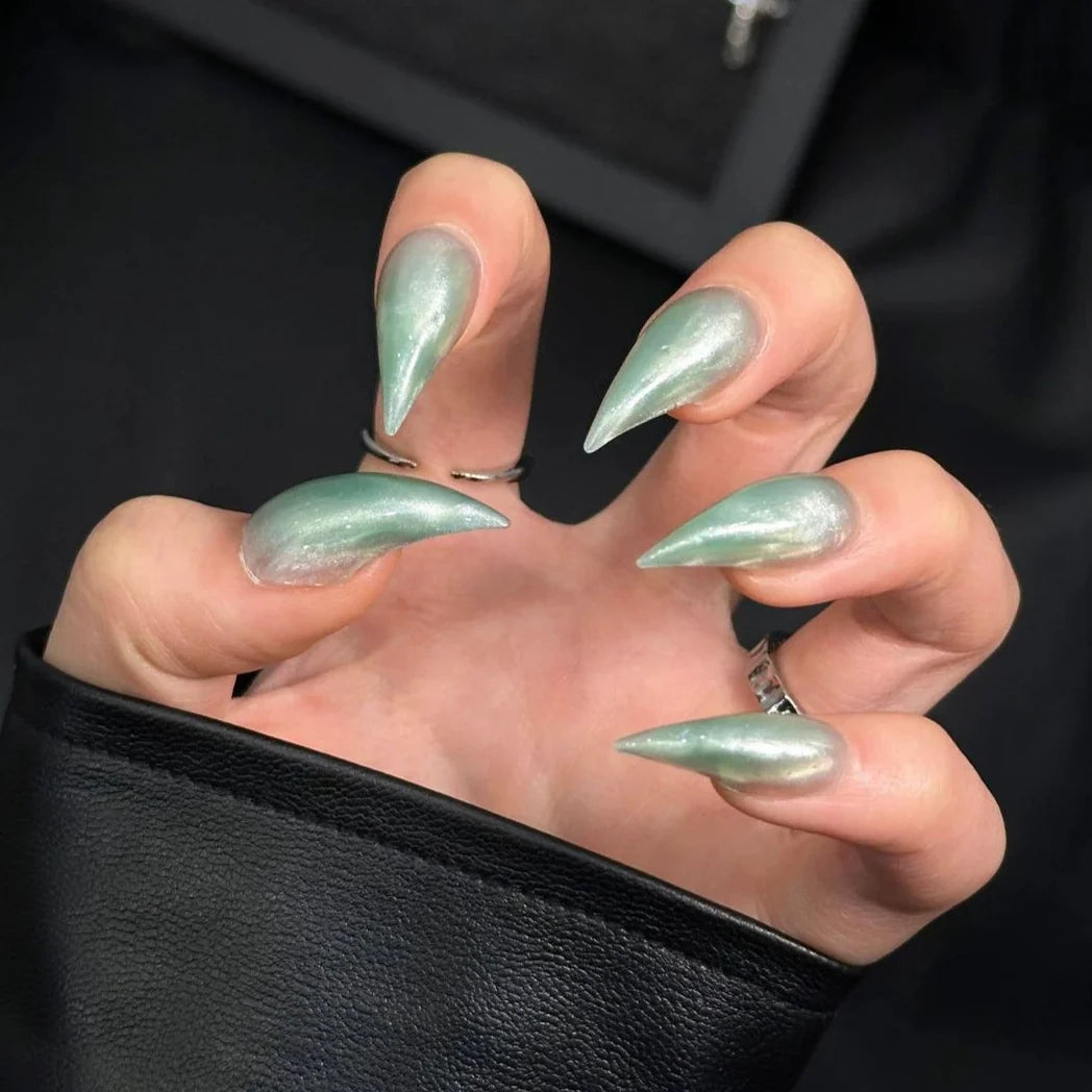 Press-On Nails Stiletto Short Claw Green Shimmer