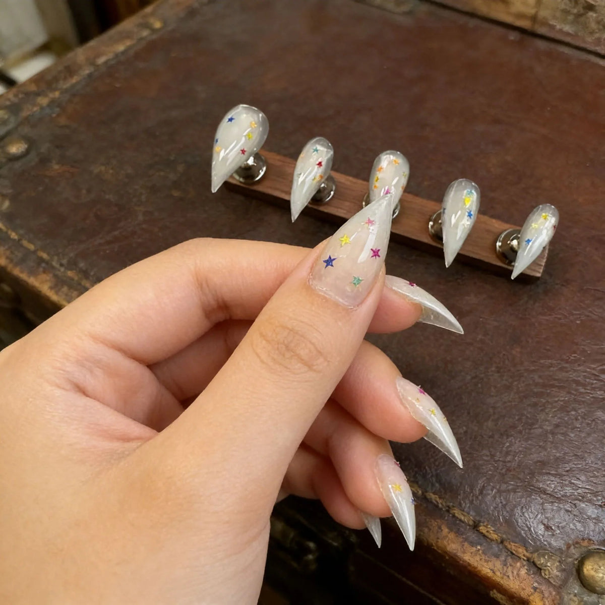 Press-On Nails Stiletto Star Embellished Glue-Free