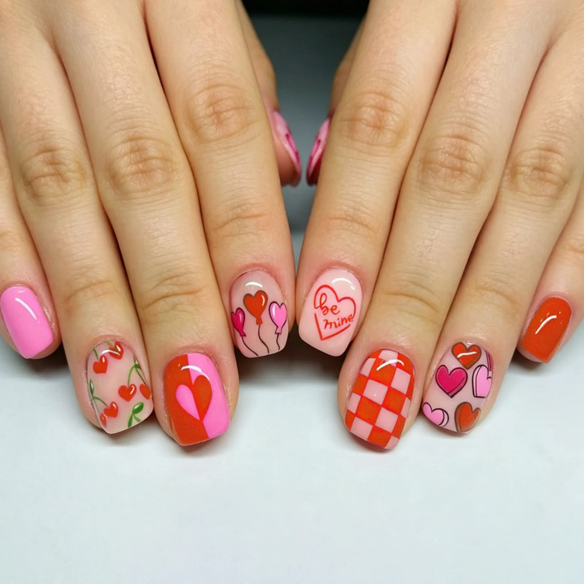 Press-On Nails Valentine Heart Designs Set of 24