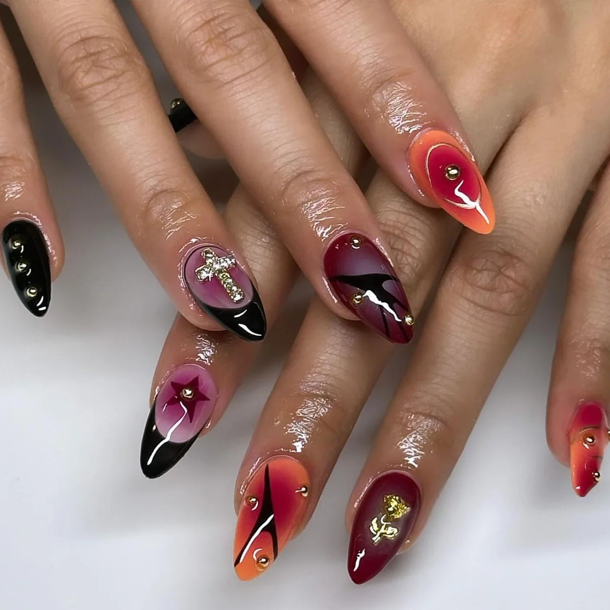 Press-On Stiletto Nails Artistic Rhinestone & Glitter