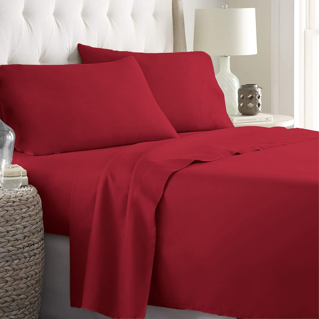Queen Bedding Set Cooling & Breathable Polyester Four Piece