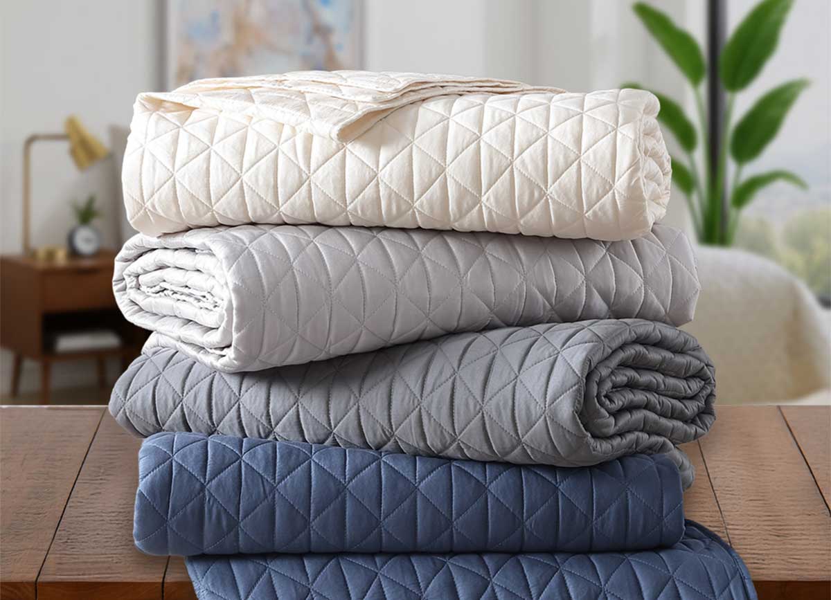 Quilt Diamond Quilted Soft Microfiber & Machine Washable