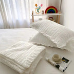 Quilt Set Lightweight Seersucker Ruffled Edges 3-Piece