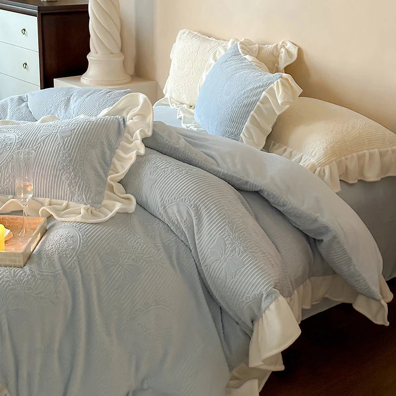 Quilted Bedding Set Jacquard Medallion & Ruffle Accents