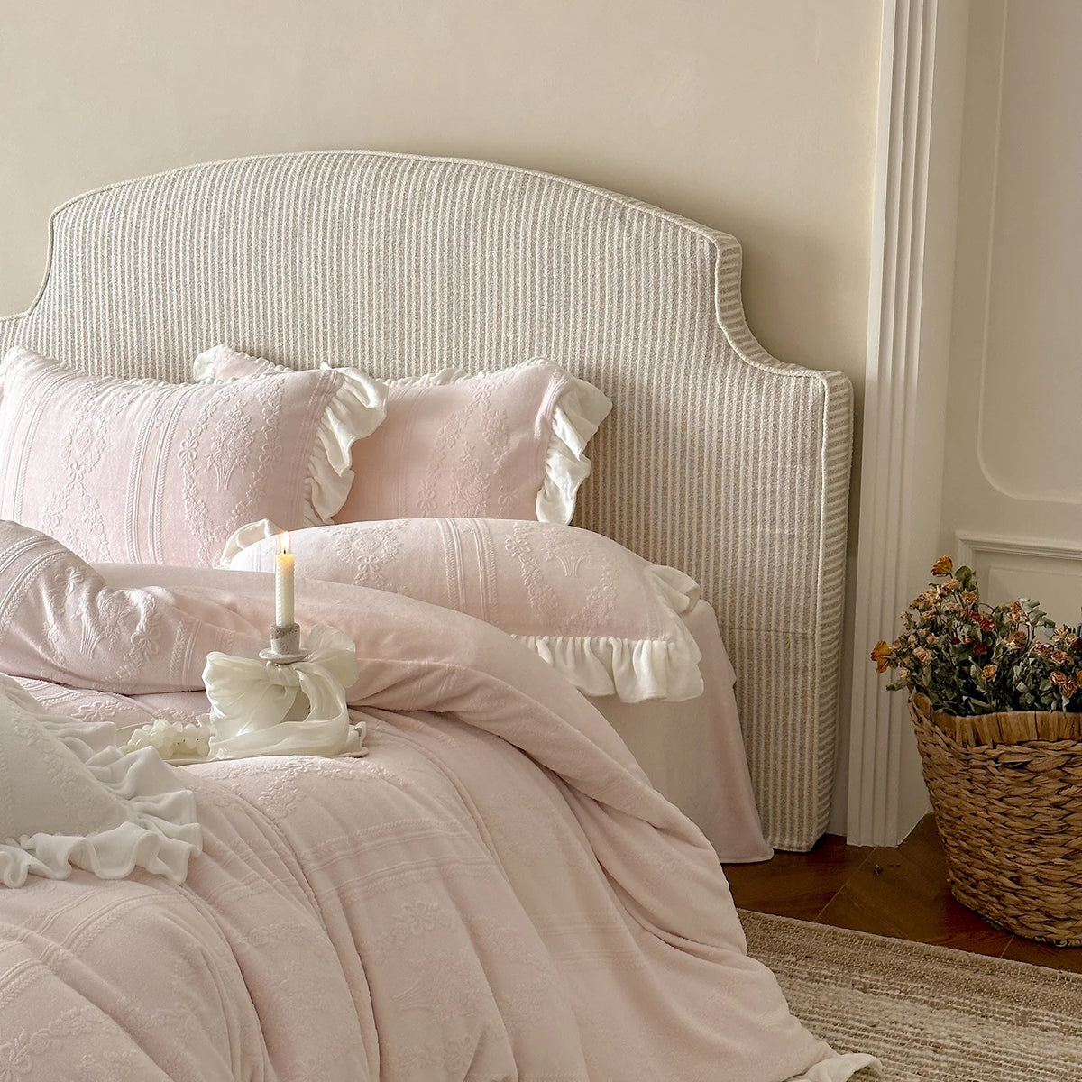 Quilted Bedding Set Medallion Jacquard & Ruffle Trim