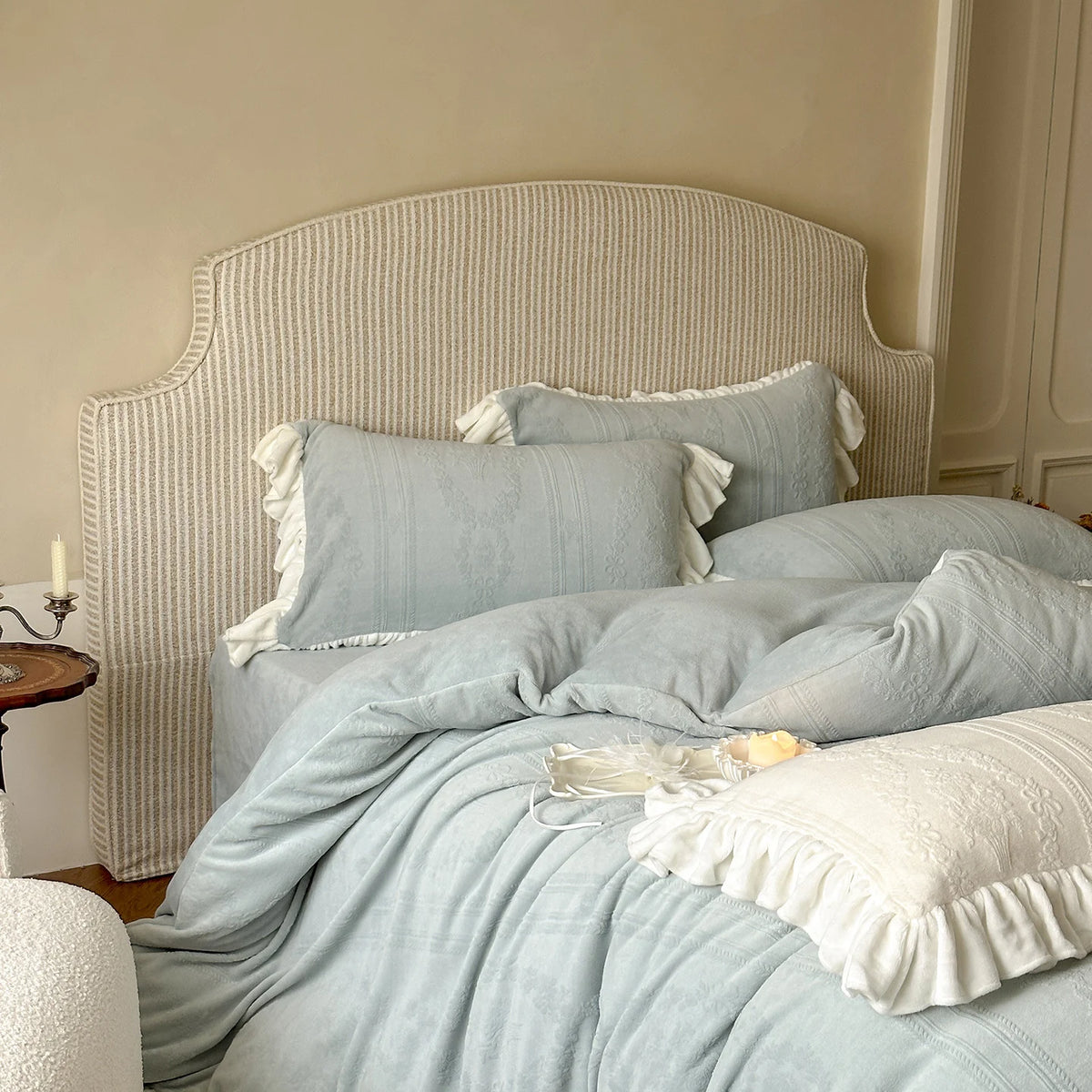 Quilted Bedding Set Medallion Jacquard & Ruffle Trim