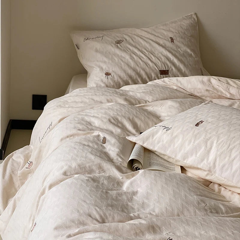 Quilted Bedding Set Organic Cotton & Hand-Embroidered 4-Piece