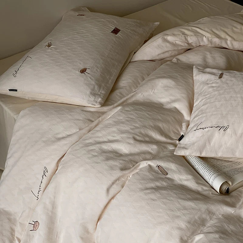 Quilted Bedding Set Organic Cotton & Hand-Embroidered 4-Piece