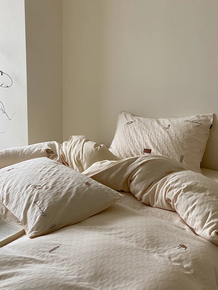 Quilted Bedding Set Organic Cotton & Hand-Embroidered 4-Piece