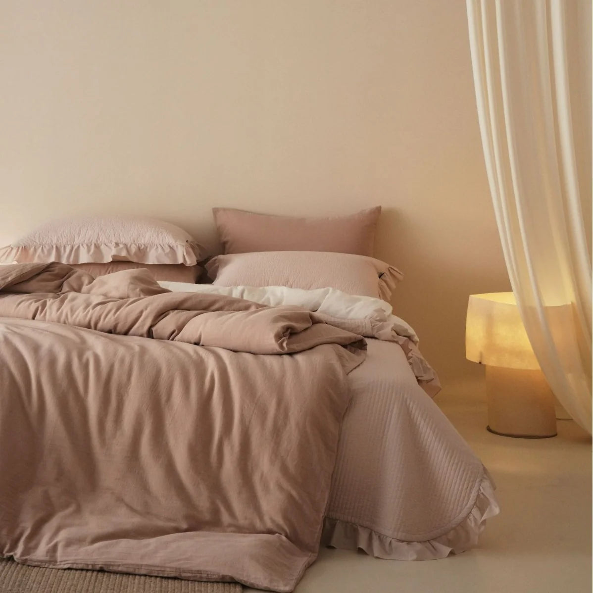Quilted Bedding Set Stonewashed Cotton Ruffle & Machine Washable