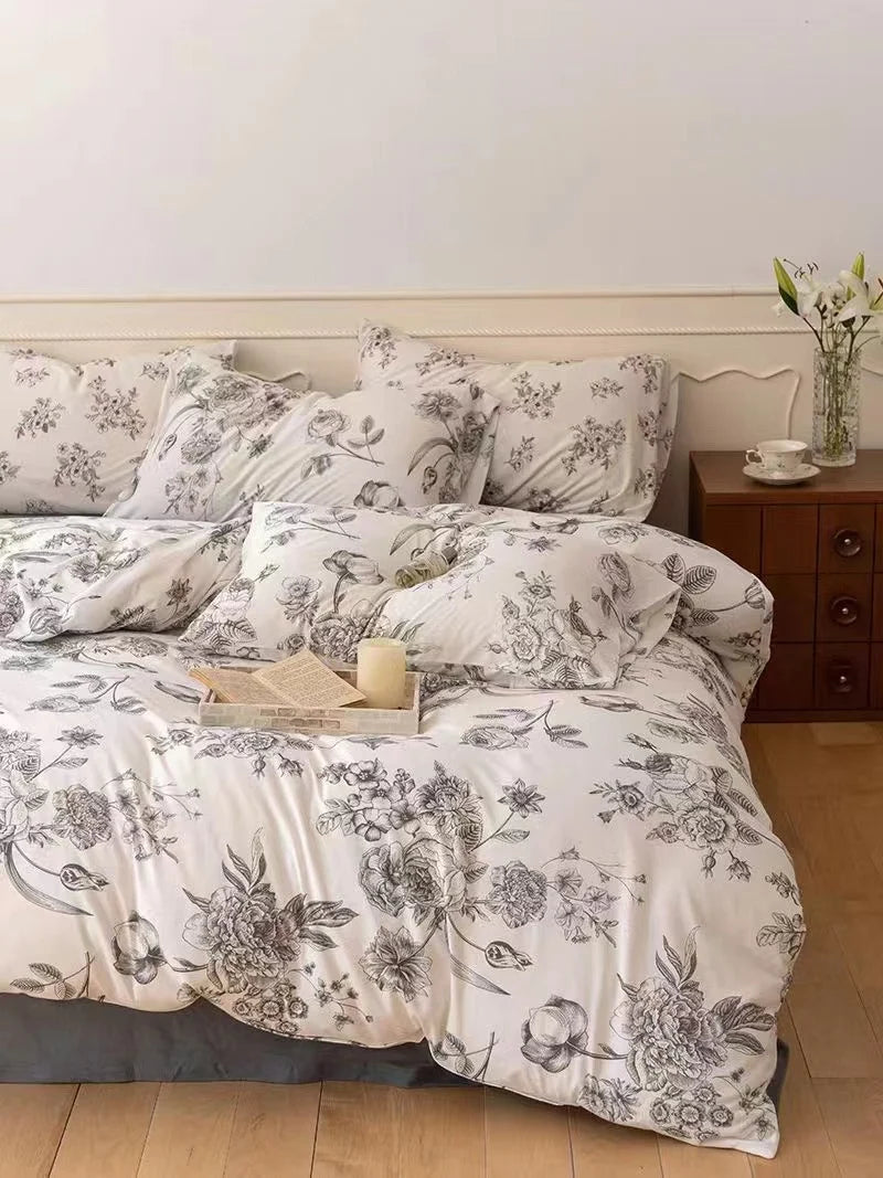 Quilted Bedding Set Vintage Floral Breathable Cotton