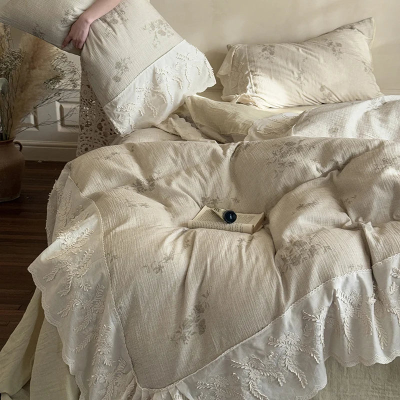 Quilted Bedspread Set Breathable Filling Embroidered Ruffle