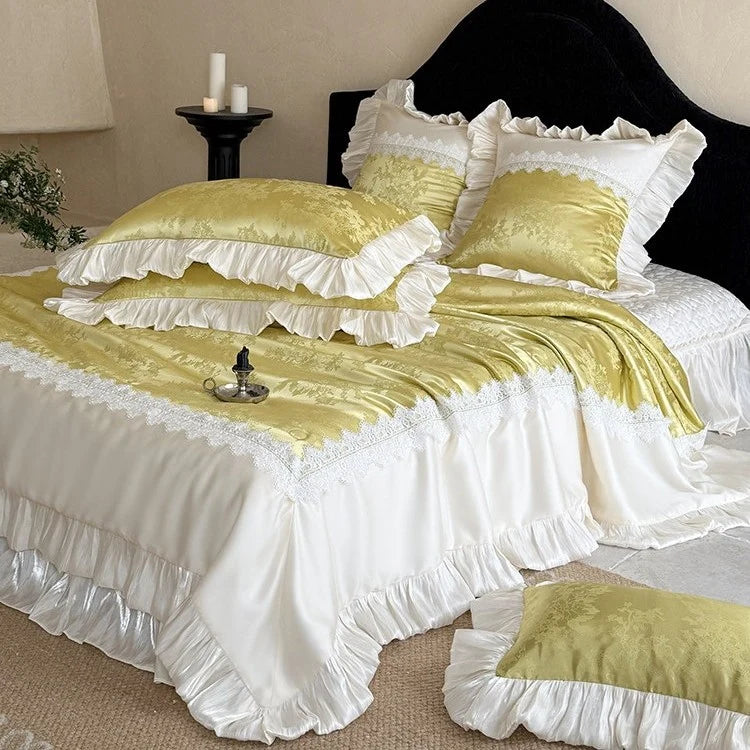 Quilted Bedspread Set Jacquard Satin 4-Piece Ruffle & Lace