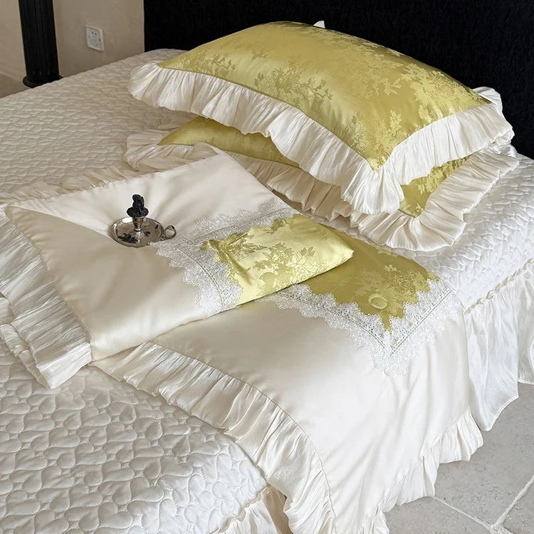 Quilted Bedspread Set Jacquard Satin 4-Piece Ruffle & Lace