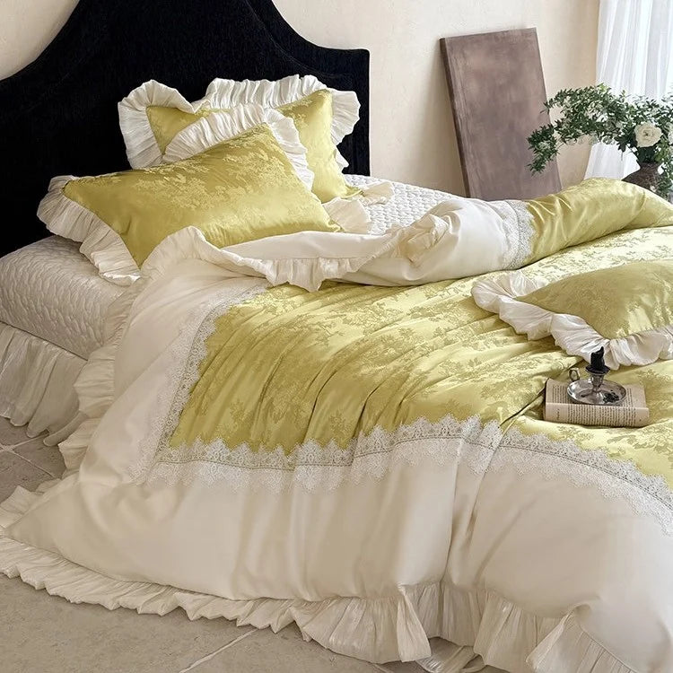 Quilted Bedspread Set Jacquard Satin 4-Piece Ruffle & Lace