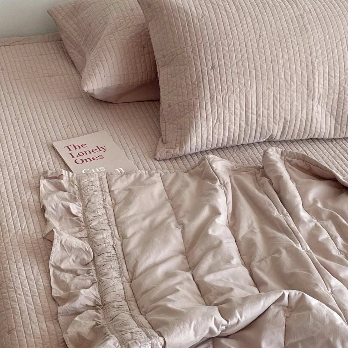 Quilted Bedspread Set Soft Cotton Blend Machine Washable