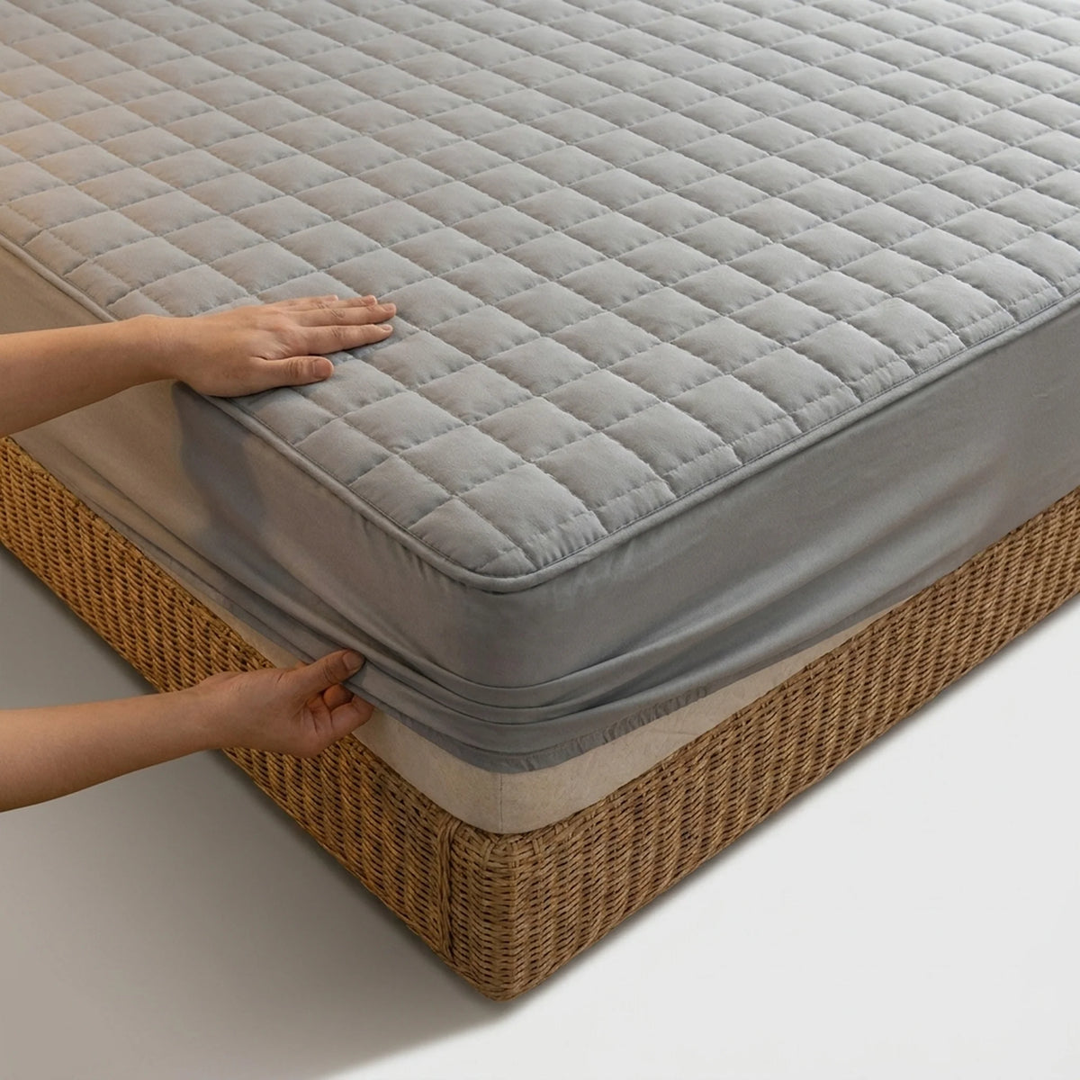 Quilted Mattress Protector Fitted Sheet Design 30cm Depth