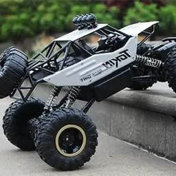 RC Truck 4x4 Shockproof Suspension & Non-Slip Tires