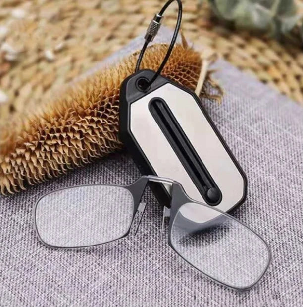 Reading Glasses Keychain Ultra-Thin Protective Case