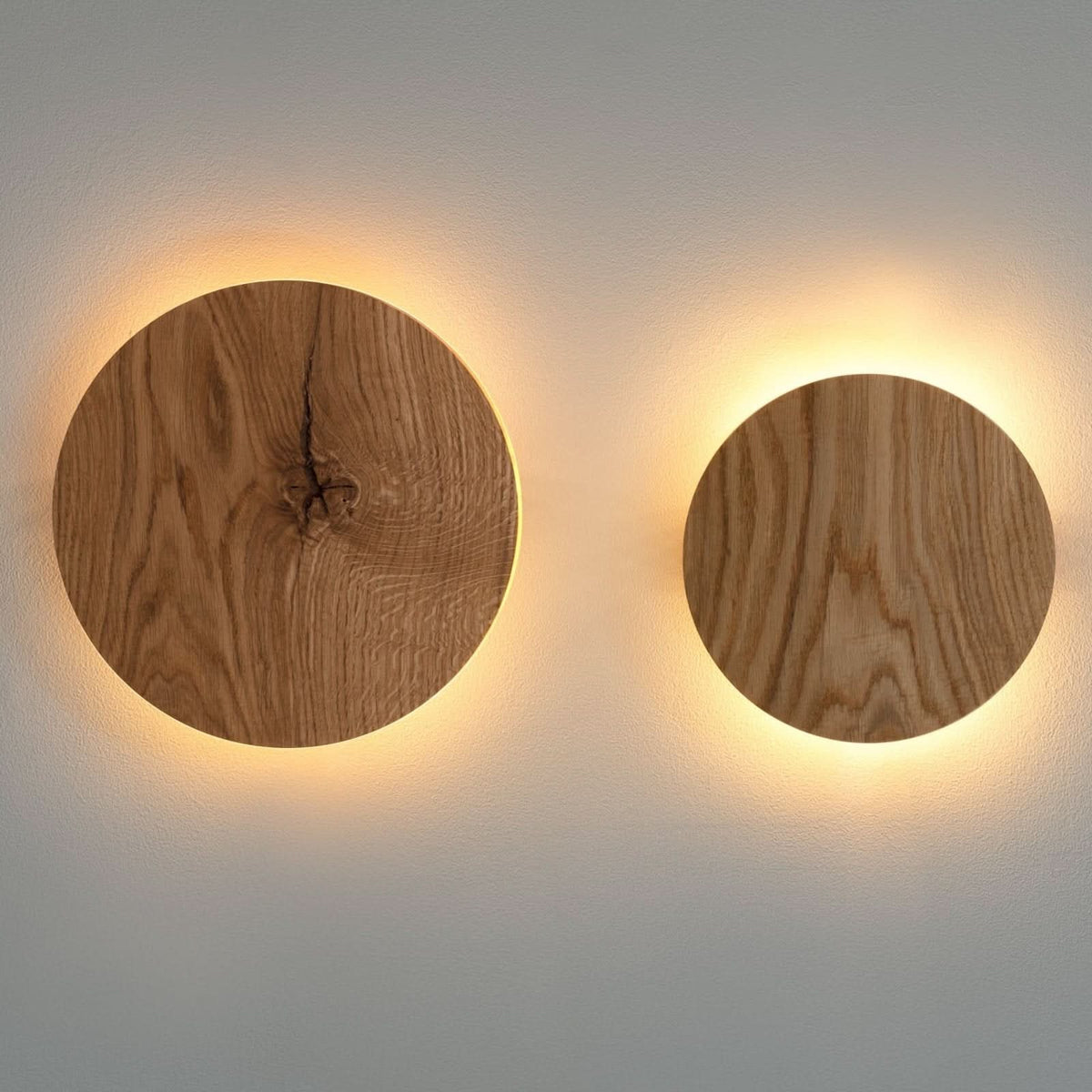 Round Wall Light Natural Wood Look & Warm Glow