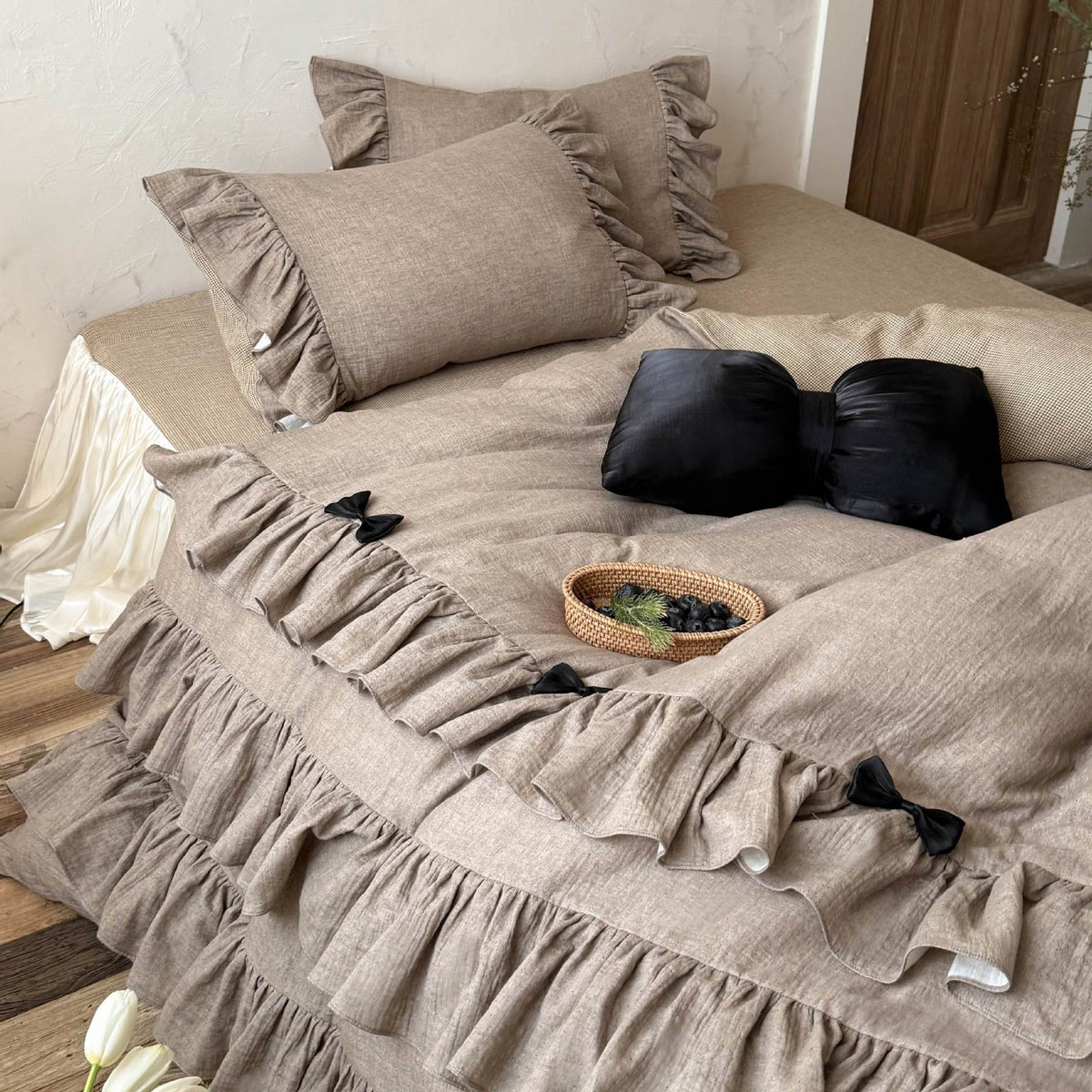 Ruffled Bedding Set Linen-Look Cotton Reversible Zip Closure