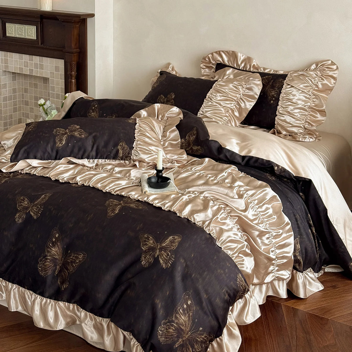 Satin Bedding Set Butterfly Print & Ruffle Trim