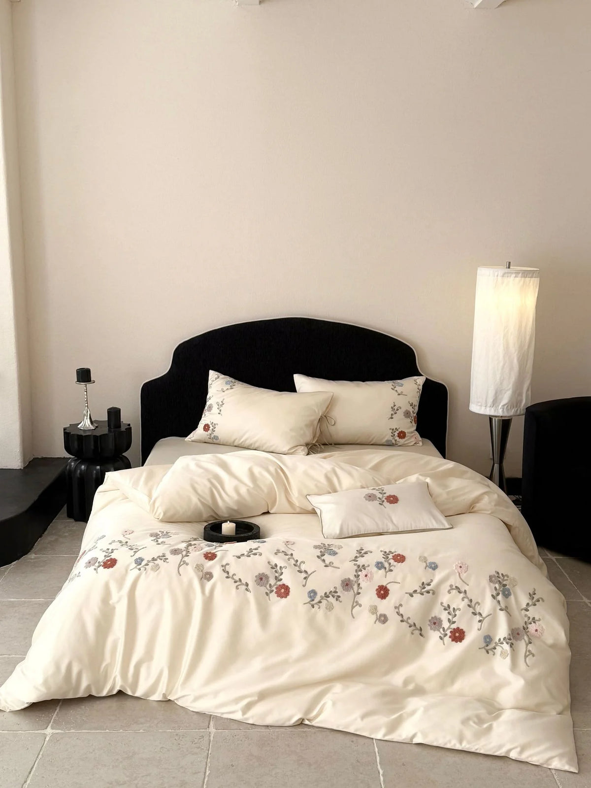 Satin Bedding Set Floral Embroidery Temperature Regulating