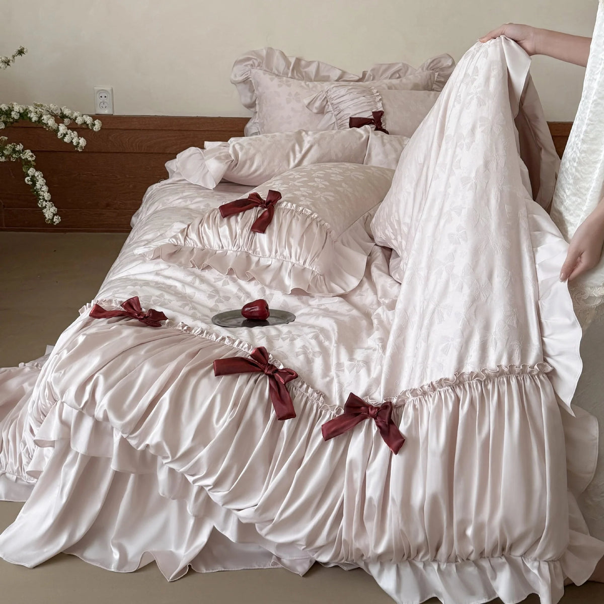 Satin Bedding Set Jacquard Butterfly Pattern Ruffled Edges