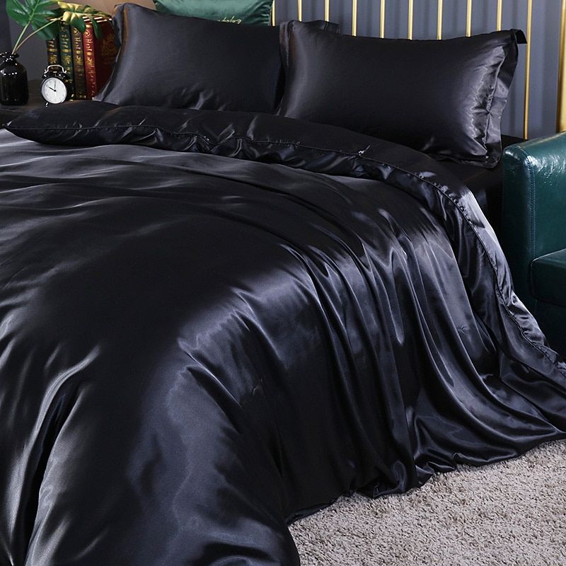 Satin Bedding Set Silky Smooth Cooling Four-Piece