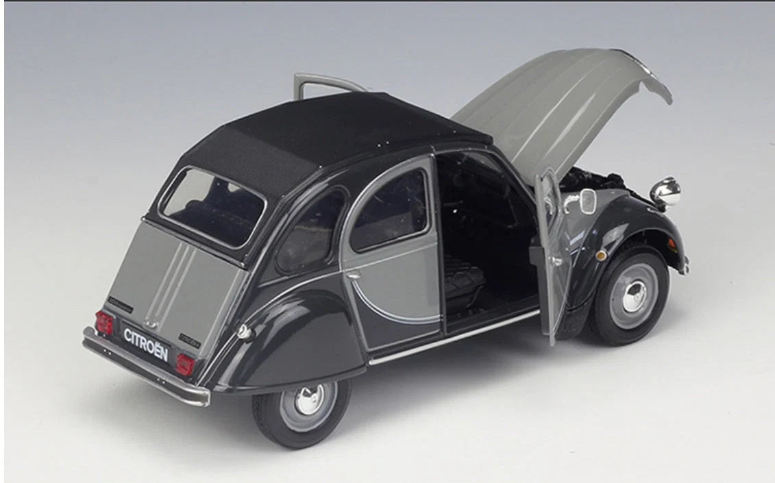 Scale Model Car 1:24 Alloy Authentic Replica