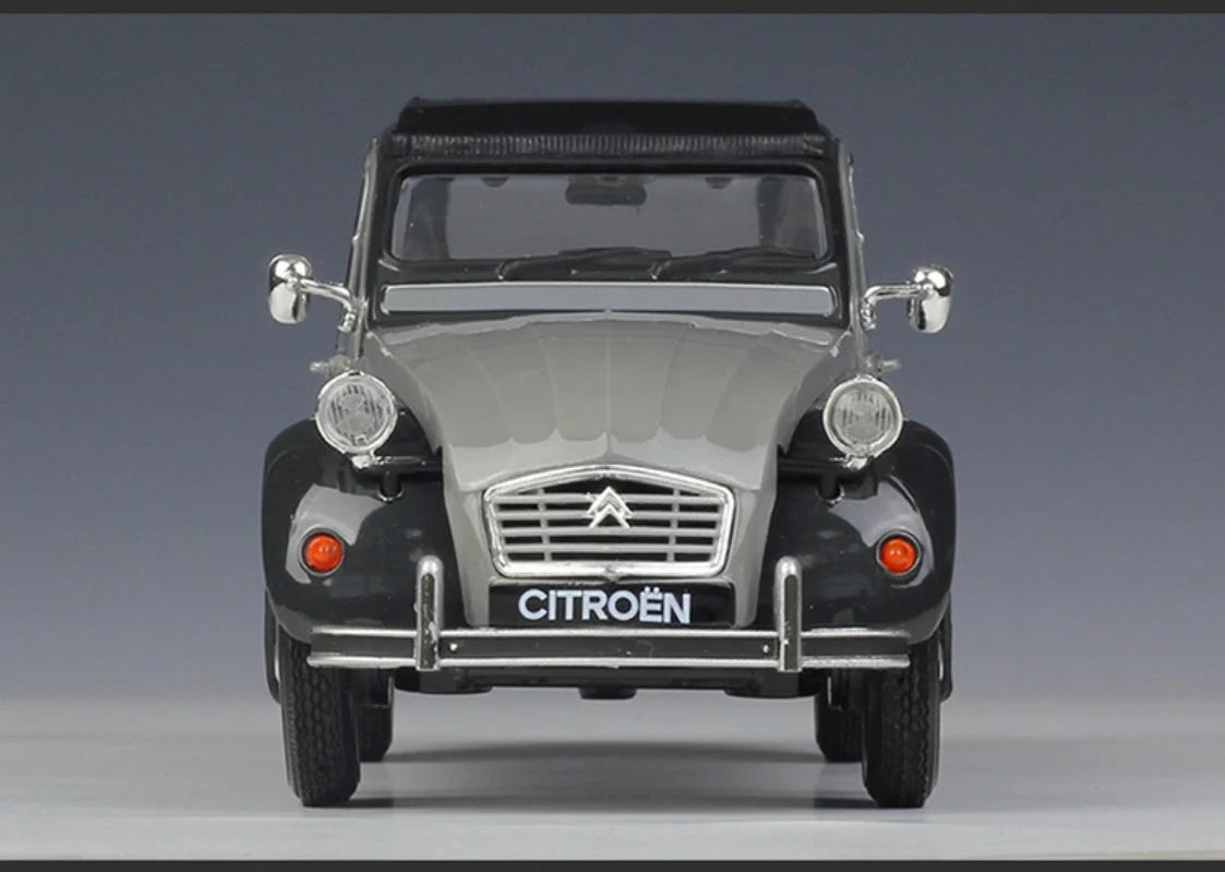 Scale Model Car 1:24 Alloy Authentic Replica