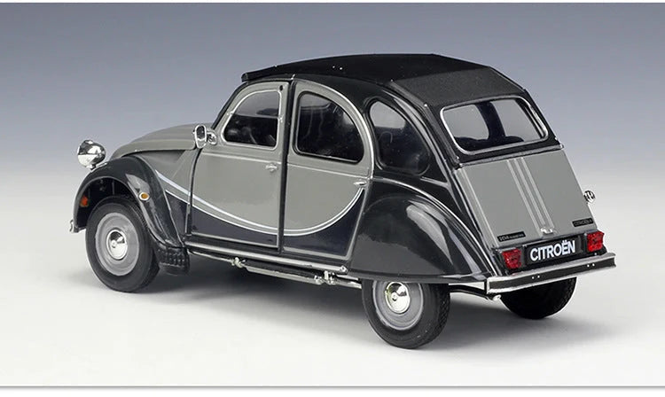 Scale Model Car 1:24 Alloy Authentic Replica