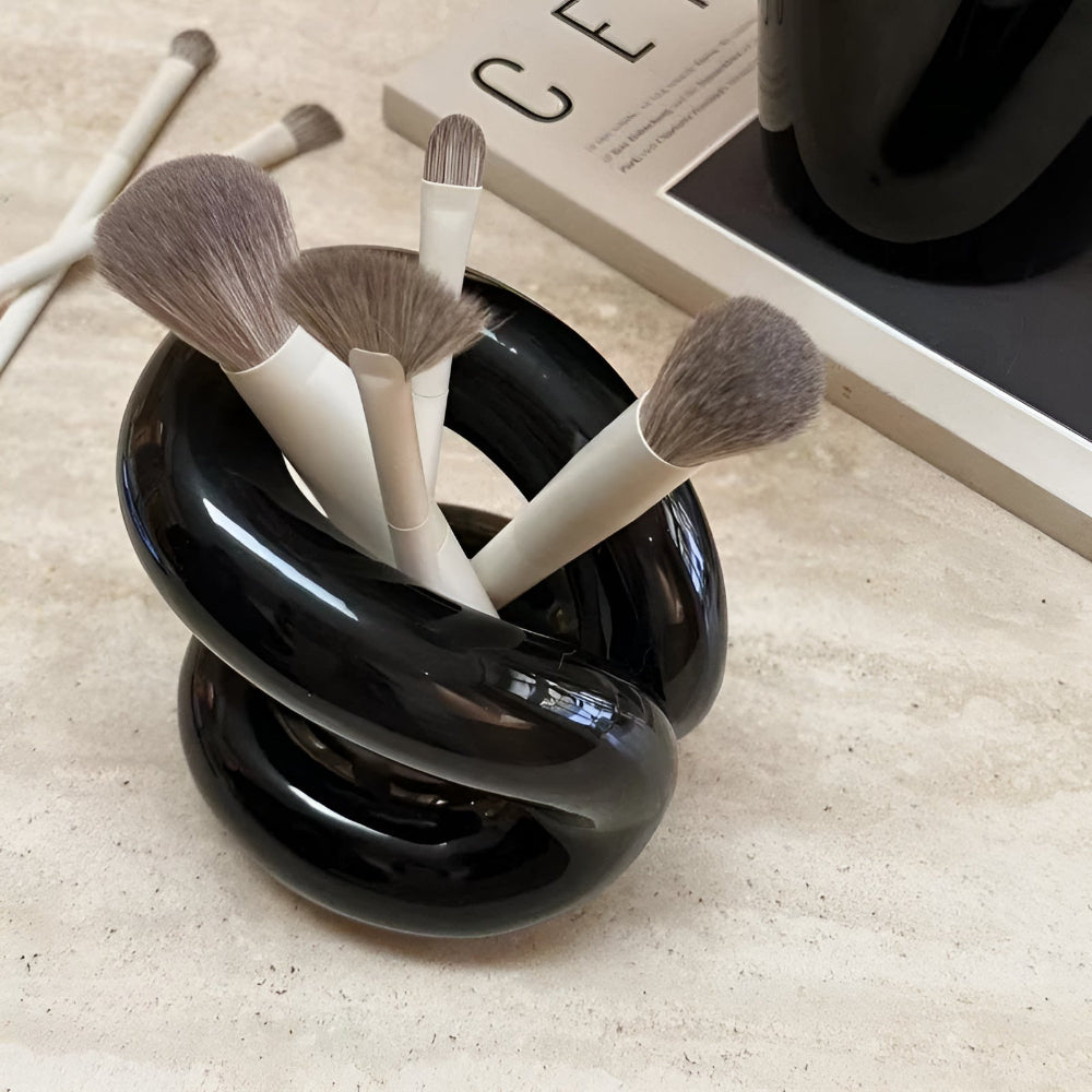 Sculpted Knot Ceramic Vanity & Desk Organizer