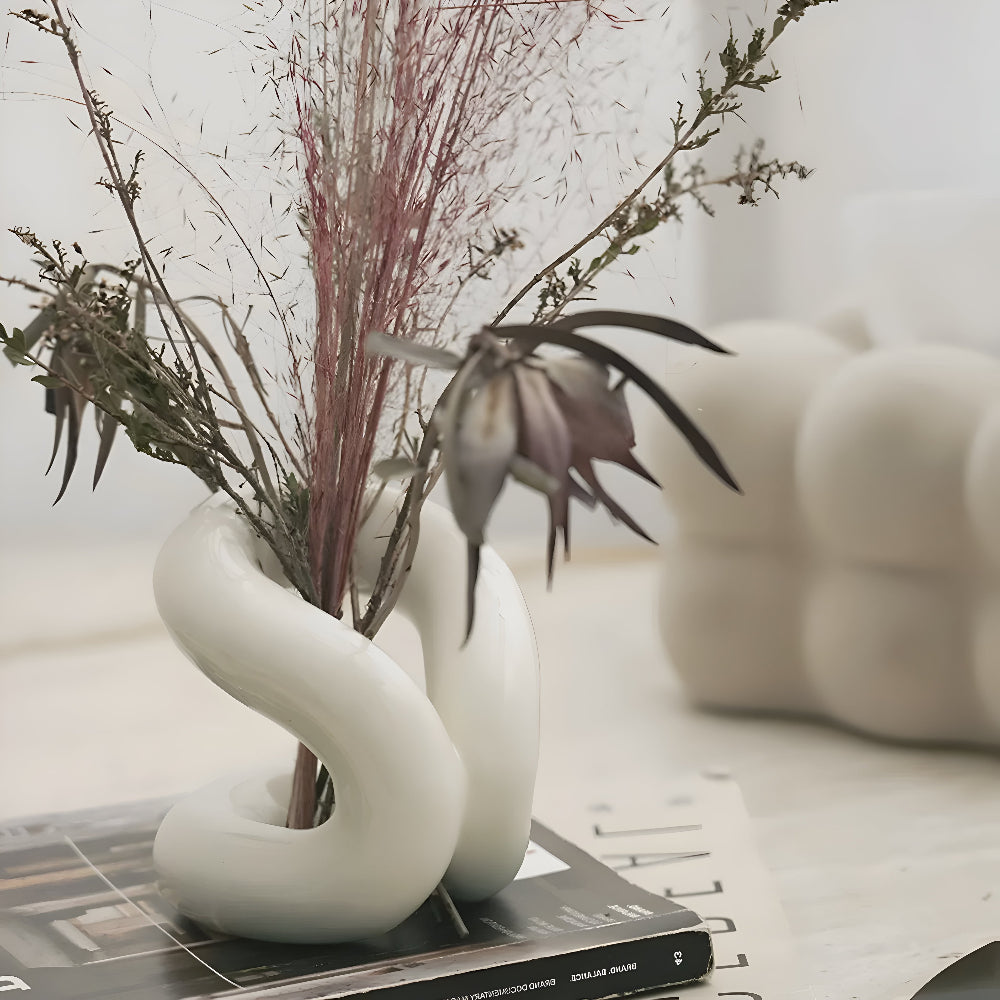 Sculpted Knot Ceramic Vanity & Desk Organizer