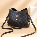 Shoulder Bag Vintage PU Leather & Spacious Interior