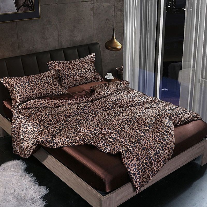 Silk Bedding Set Thermoregulating Hypoallergenic
