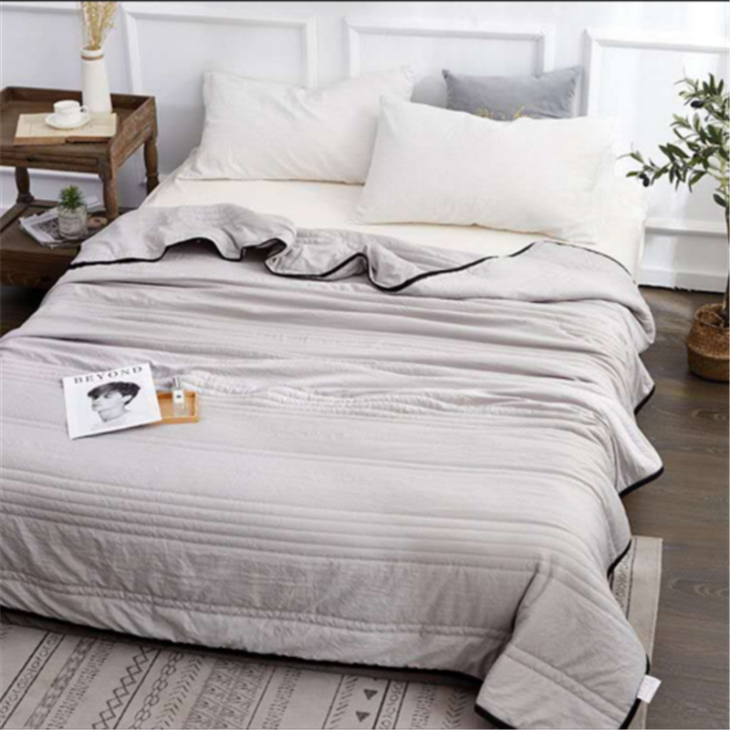 Silk Blanket Cooling Breathable Lightweight