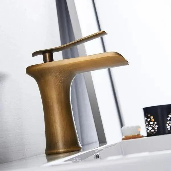 Single-Handle Basin Faucet Waterfall Spout Brass Body